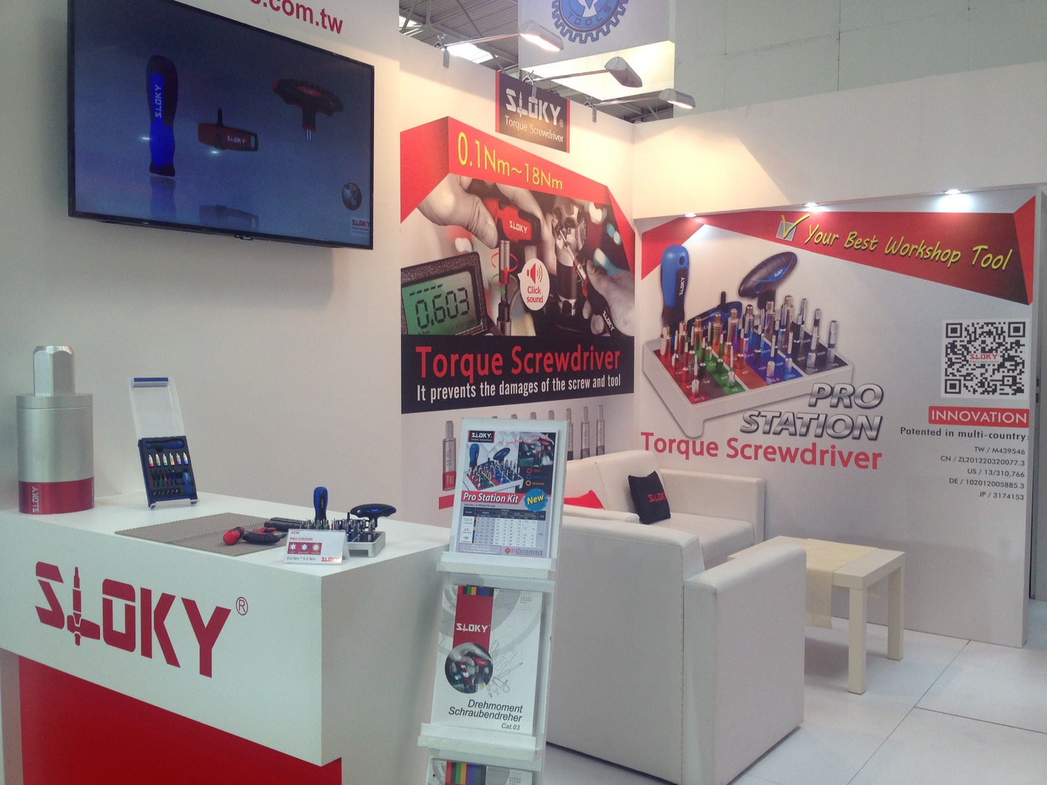 Chienfu Sloky in emo 2017Come and check our CNC precision, lathing, milling and turning parts; of course also Sloky Torque screwdriver and wrenches for all different application including Shooting/Hunting, Circuit board, Tire pressure detector, Bicycle, DIY Market, Drum, Lens, 3C devices and Golf Club. User friendly for CNC cutting tools of machining, lathing, turning, and milling parts.